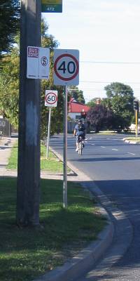 40 and 60 speed limit signs