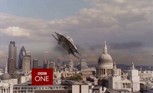 Spaceship flying over London